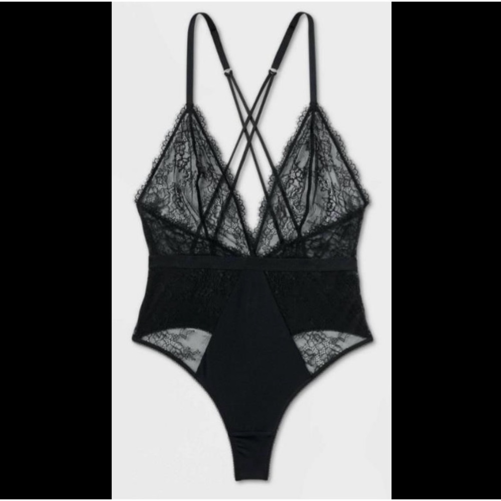 Auden Women’s Deep V-Unlined Lace Lingerie Bodysuit